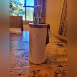 Hand and dish soap dispensers